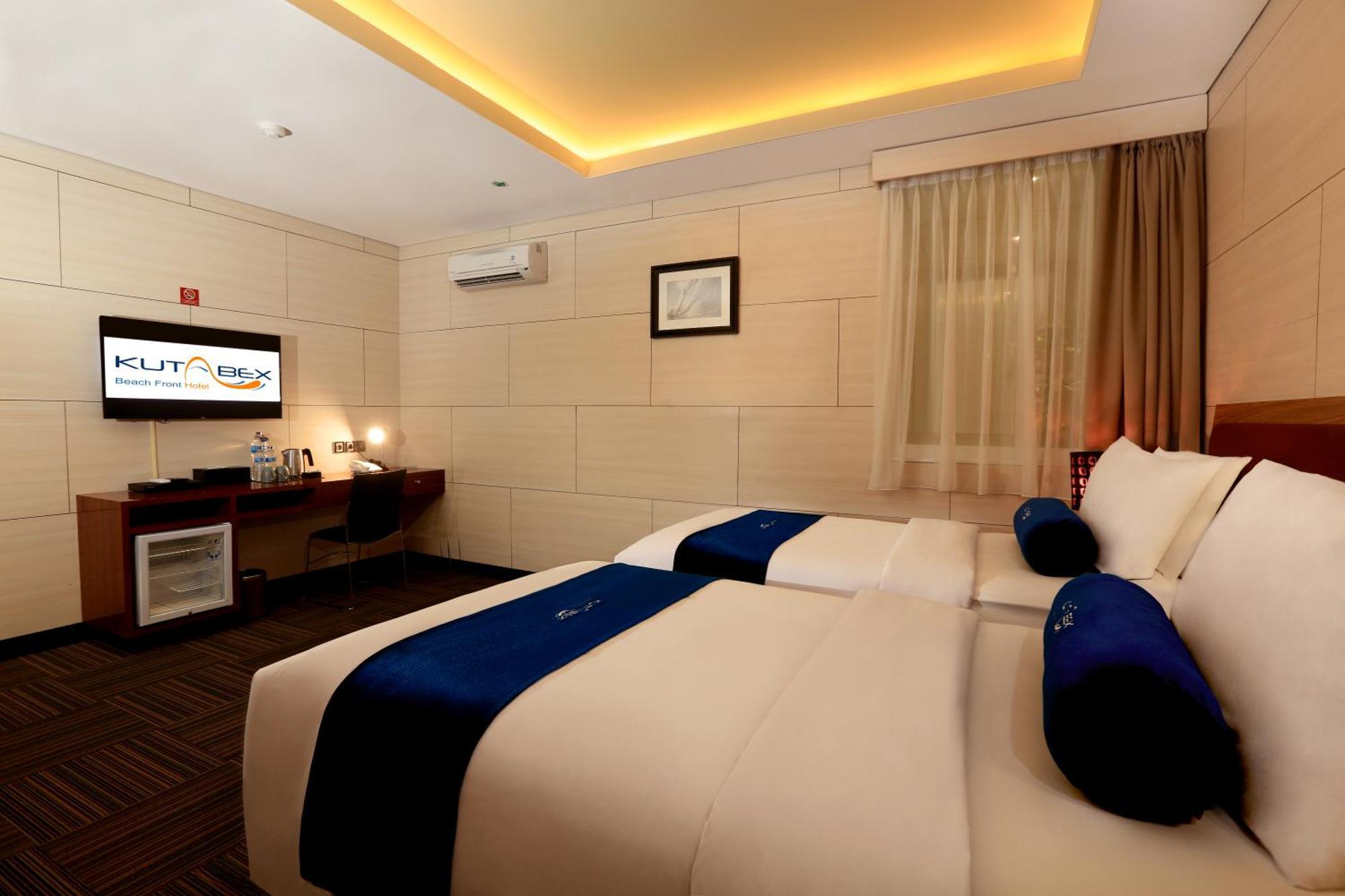 Kutabex Beachfront Hotel Kuta  Exterior photo