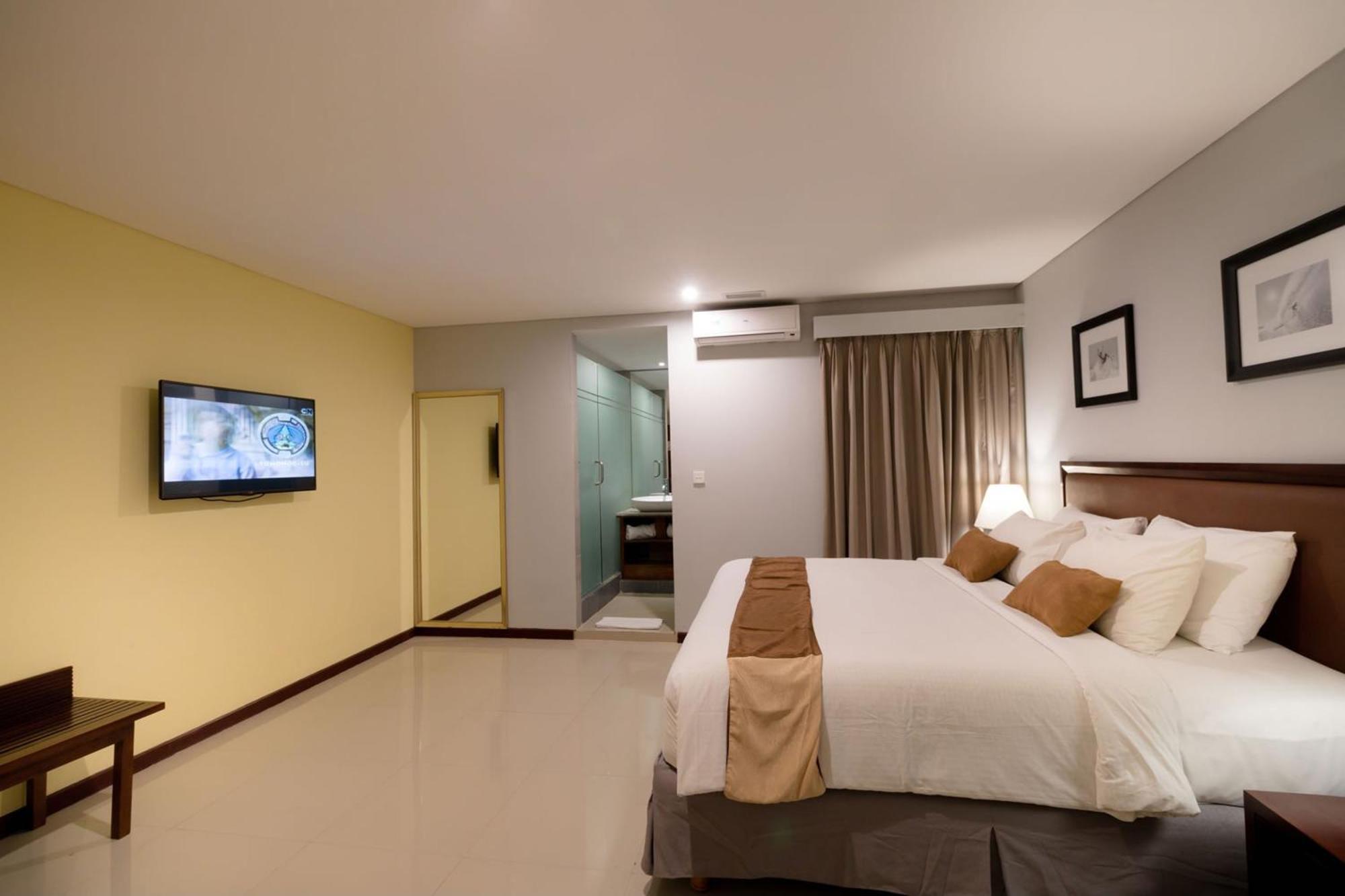 Kutabex Beachfront Hotel Kuta  Room photo