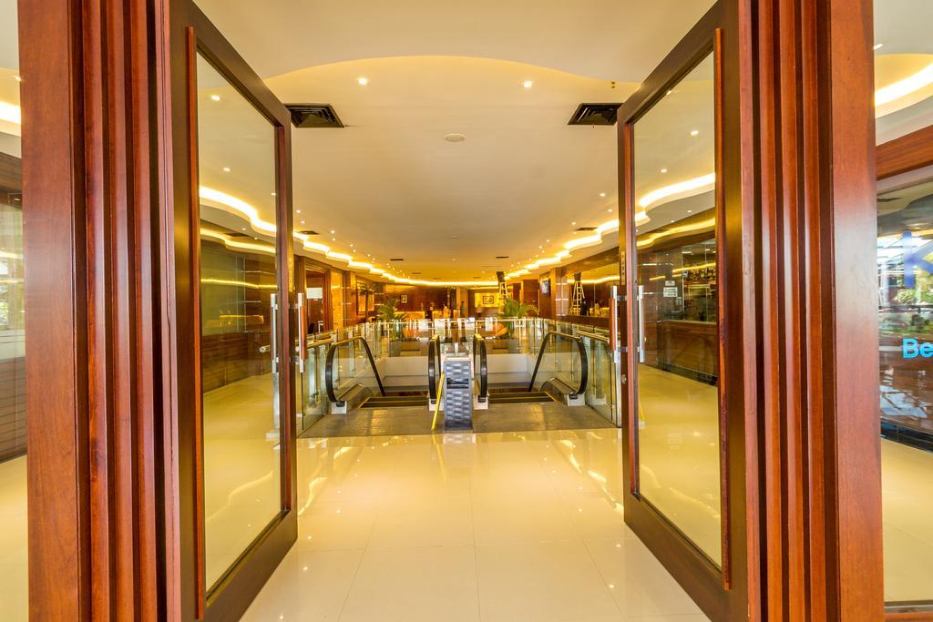 Kutabex Beachfront Hotel Kuta  Exterior photo